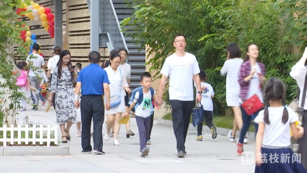 开云官方不少孩子可能还对被窝依依惜别-开云·Kaiyun(中国)官方网站-科技股份有限公司 登录入口